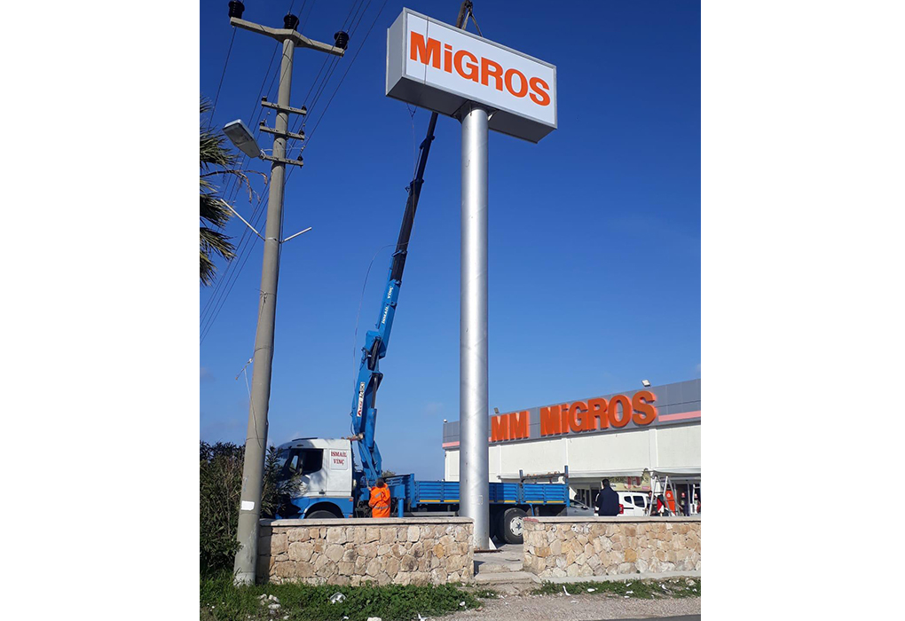Tabela Totem Direğiyle Beraber Taşıma Dikim Çalışması.
